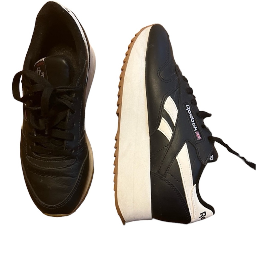 Rebook shoes size 6 used once